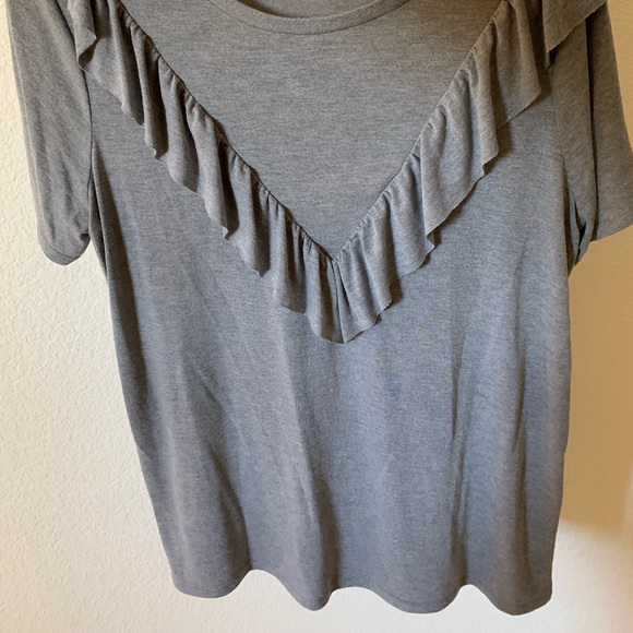 Gray Express Ruffle Top - Picture 2 of 3